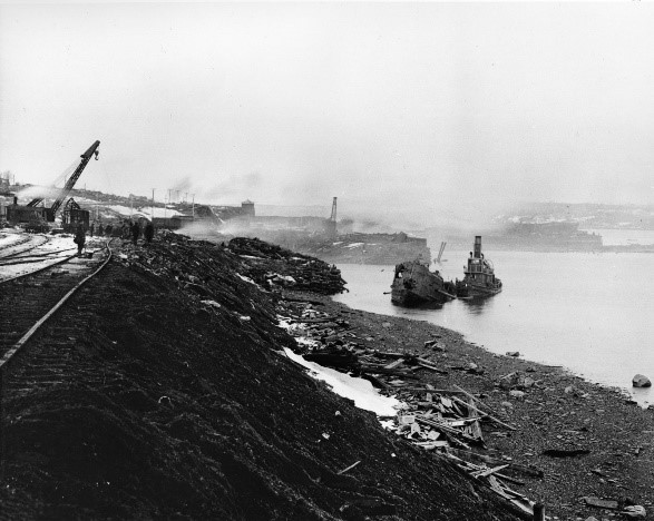 Ruins of shipping piers at Richmond after the Explosion. MP207.1.184/47, Charles A. Vaughan Collection 