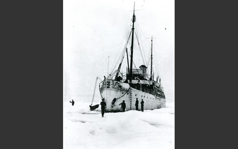 The MMA’s museum ship CSS Acadia on her maiden voyage in northern Labrador, 1913.